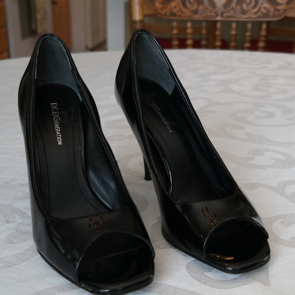 BCBGeneration Peep Toe Patent Pump